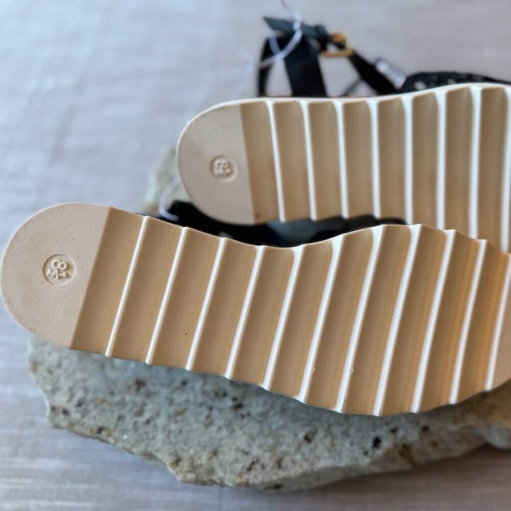 NWT Black Espadrille Style Wedge Sandals With Gold Buckle Sz. 8.5 - Picture 6 of 6